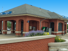 Picture of Metra's 153rd Street station.