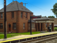 Picture of Metra's 95th Street Station Rock Island Line