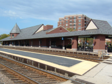 Picture of Metra's Arlington Heights station