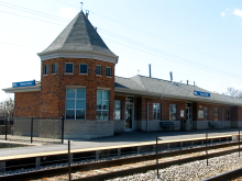 Picture of Metra's Hanover Park station