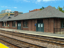 Picture of Metra's Main Street Evanston Station