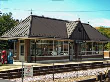 Picture of Metra's Mont Clare Station