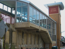 Picture of Metra's Oak Park station.