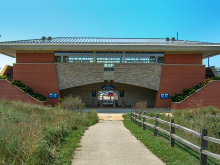 Picture of Metra's Pingree Road station