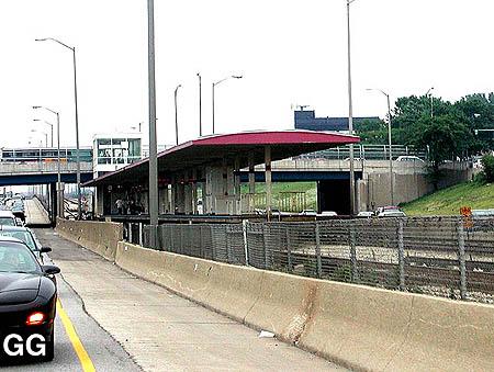 Picture of CTA's 87th Street rail station
