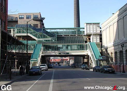 Picture of CTA Clinton and Lake Rail Station