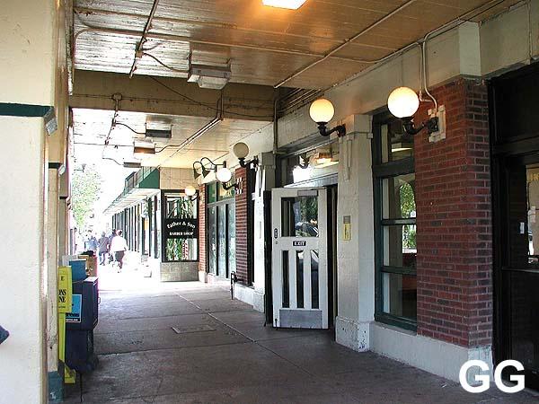 Picture of CTA Thorndale Rail Station