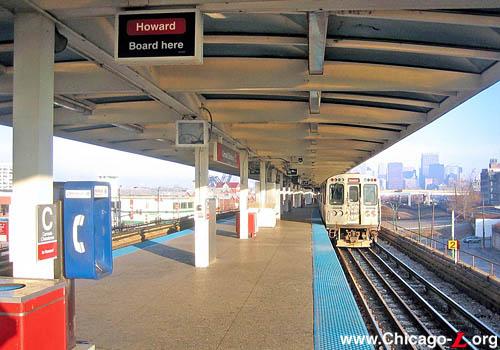 Picture of CTA Cermak Chinatown rail station platform