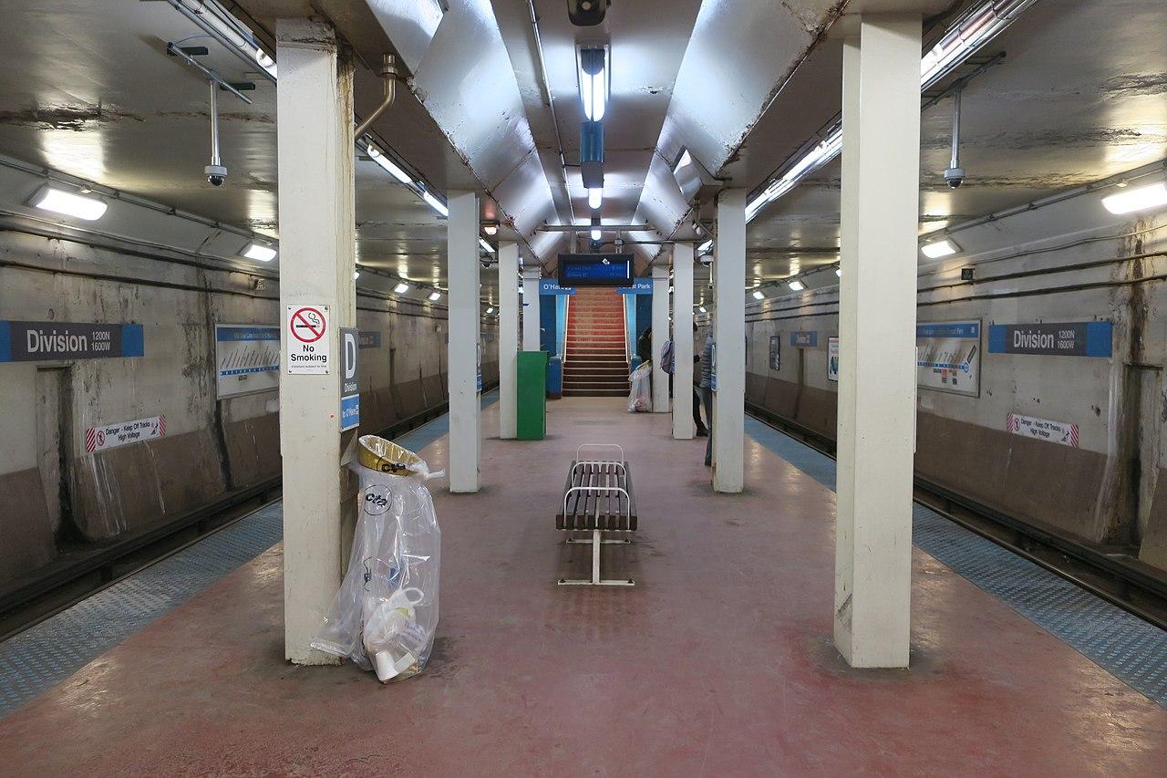 Picture of CTA's Division Milwaukee Blue Line station