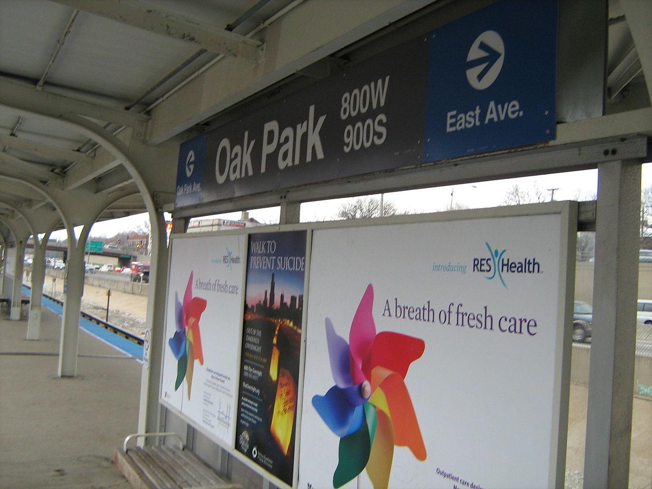 Picture of CTA's Oak Park Blue Line station
