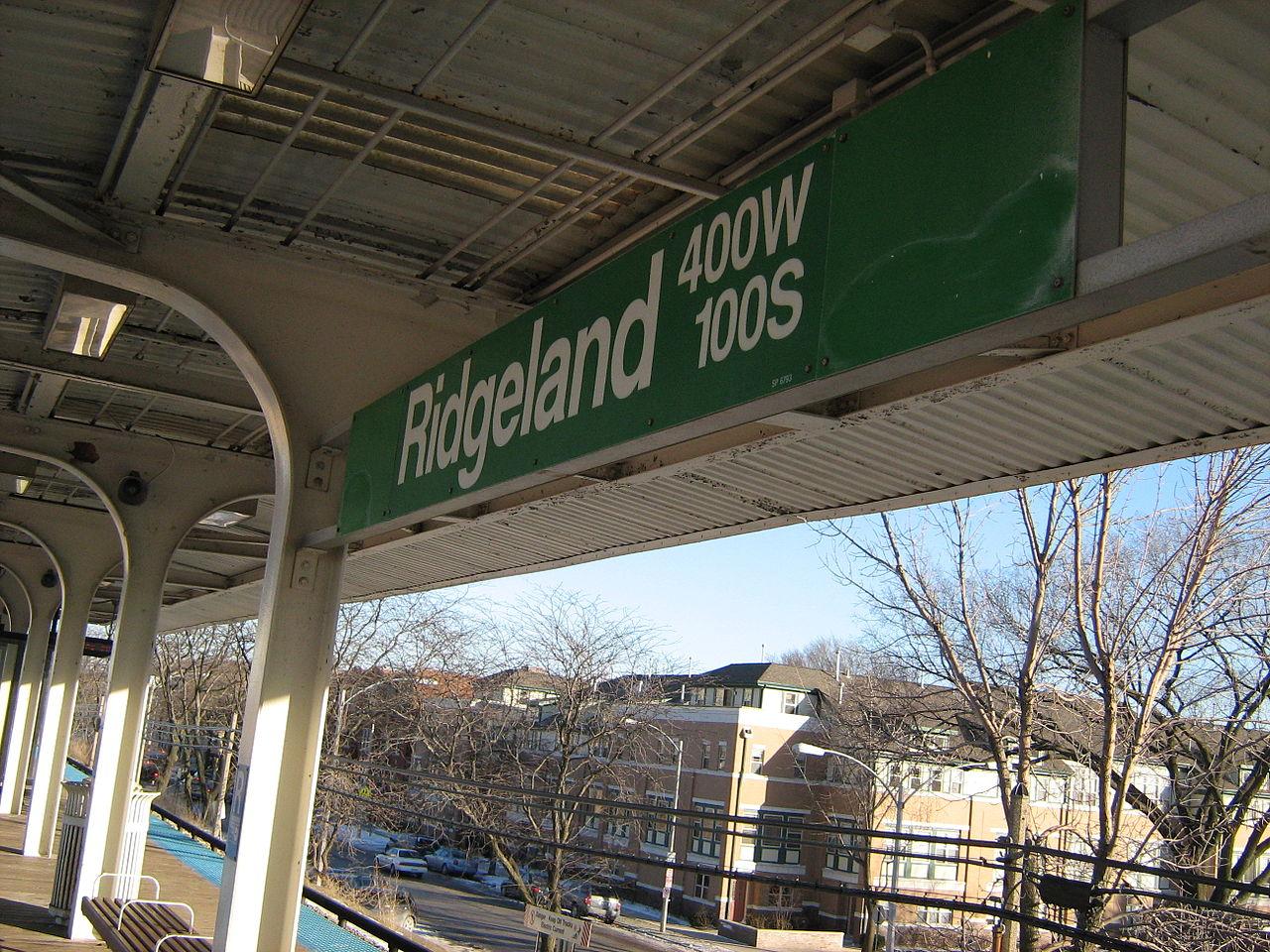 Picture of CTA's Ridgeland Green Line station