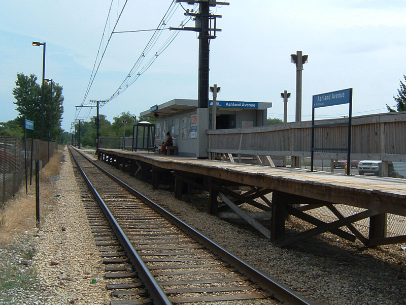 Picture of Metra's Ashland Avenue Station