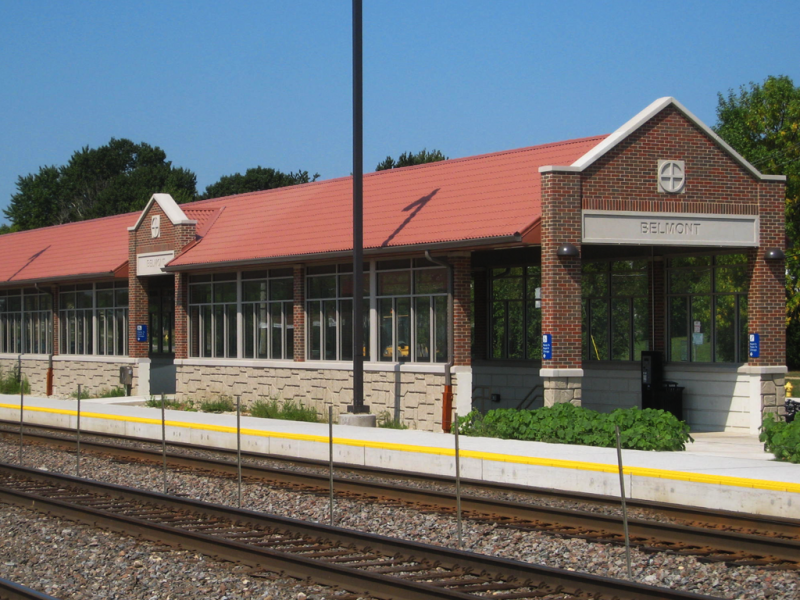 Picture of Metra's Belmont Station (Burlington Northern)