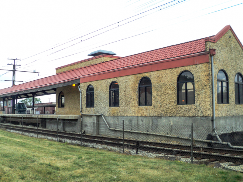 Picture of Metra's Homewood station.