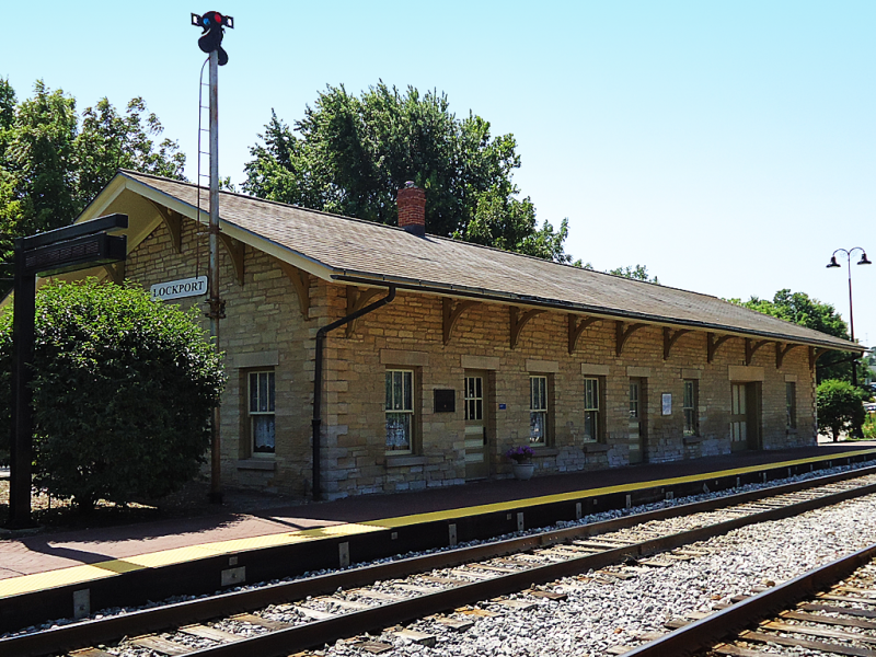Picture of Metra's Lockport station