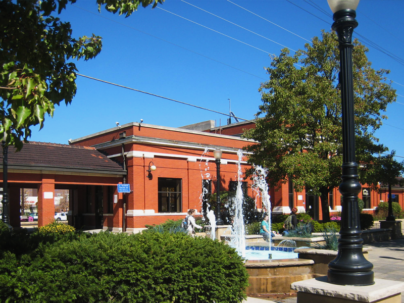 Picture of Metra's Main Street Downers Grove Station