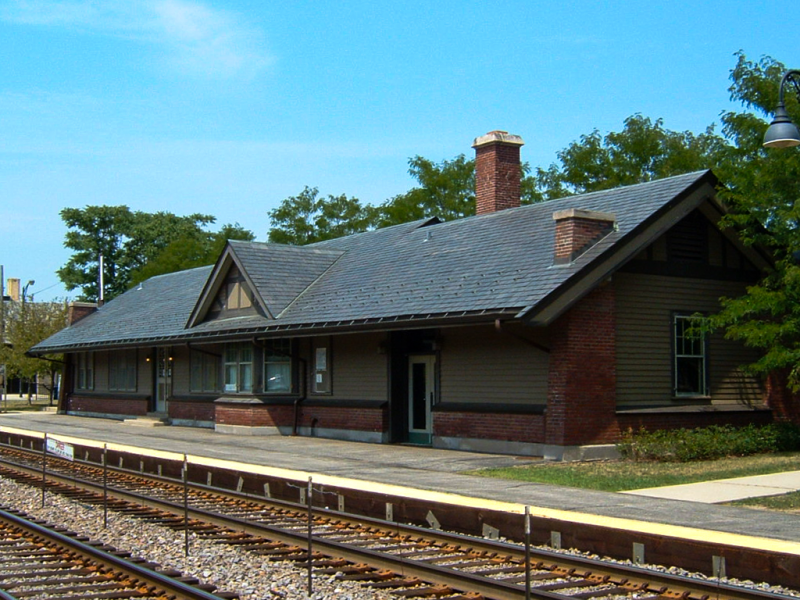 Picture of Metra's Norwood Park station