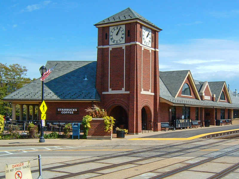 Picture of Metra's Palatine station