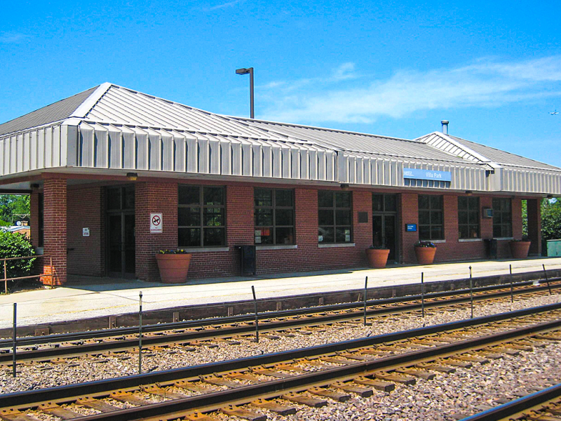 Picture of Metra's Villa Park Station