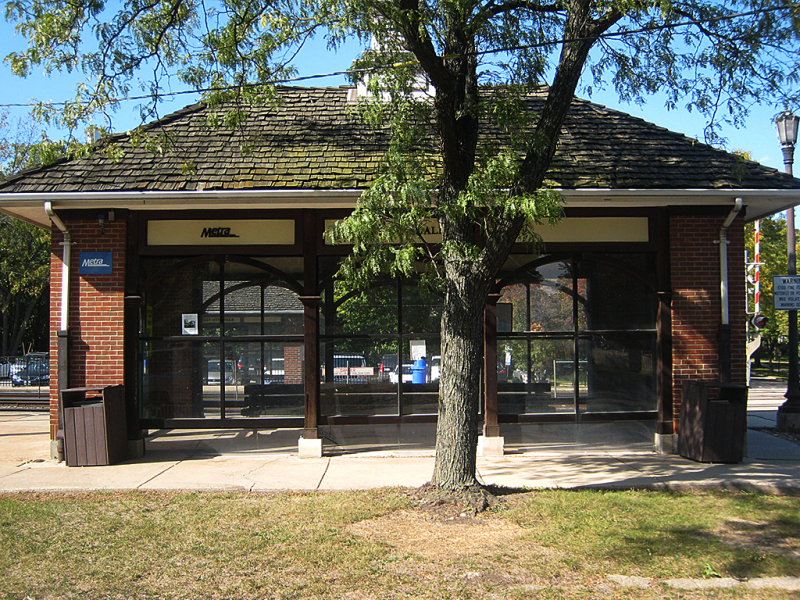 Picture of Metra's West Hinsdale Station